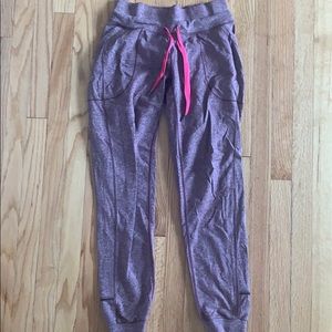 Lululemon size 4 purple joggers